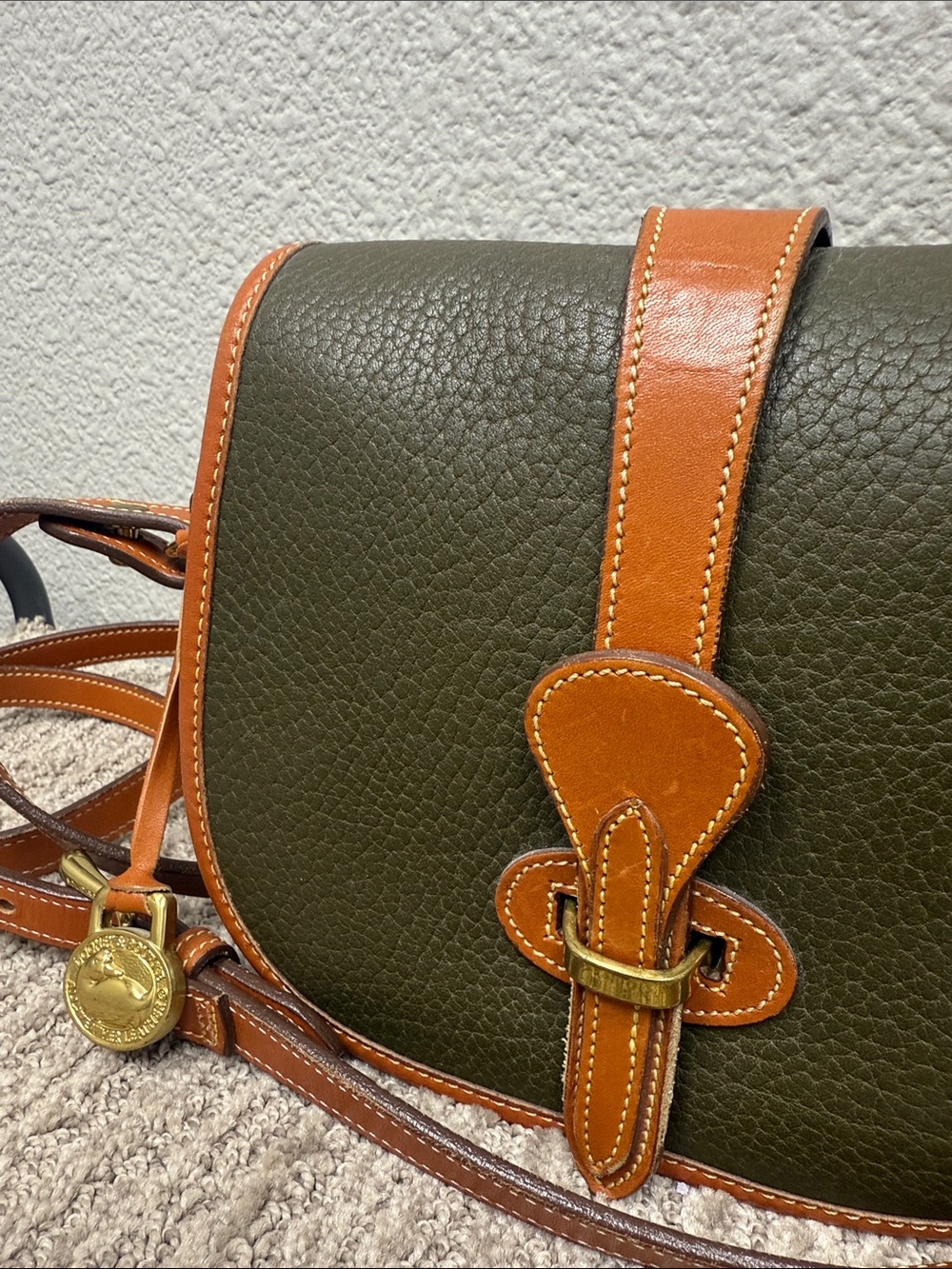 Rare Vintage Dooney & Bourke Olive Equestrian Tack Crossbody Saddle Bag - Picture 3 of 14